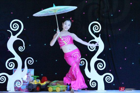 Chinese umbrella dance in Dubai