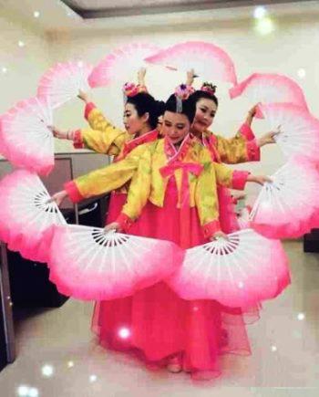 Chinese fan dancers in Dubai