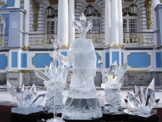 Ice sculpture in Dubai