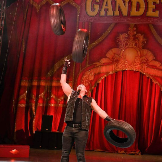 POWER JUGGLER IN DUBAI 1 570x570 - POWER JUGGLER IN DUBAI