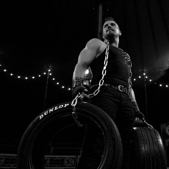 POWER JUGGLER IN DUBAI 2 570x570 - POWER JUGGLER IN DUBAI