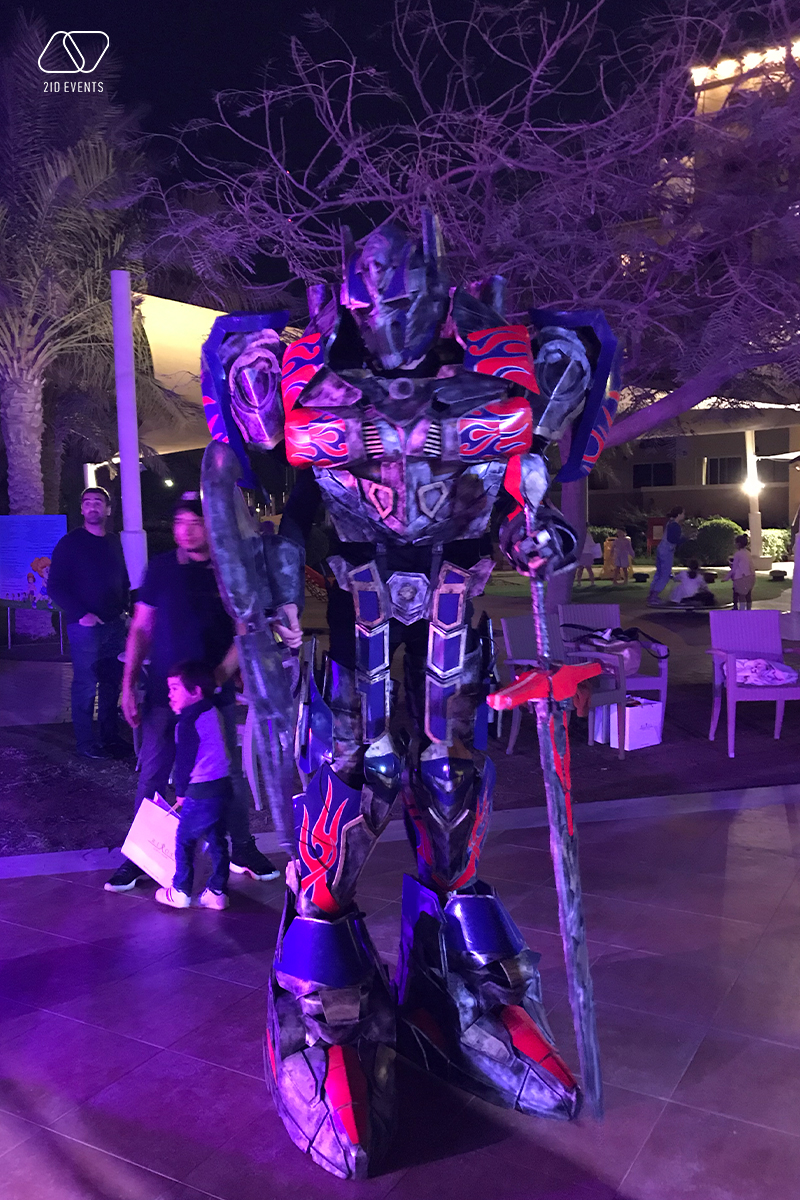 GIANT ROBOTS’ ENTERTAINMENT FOR THE PRIVATE EVENT 2 - GIANT ROBOTS’ ENTERTAINMENT FOR THE PRIVATE EVENT