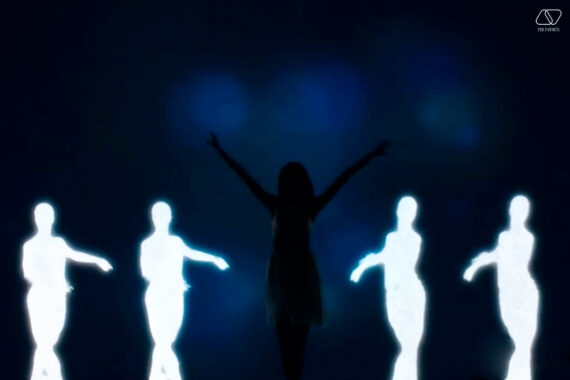 SOLO DANCE WITH VIDEO PROJECTION 4 570x380 - SOLO DANCE WITH VIDEO PROJECTION