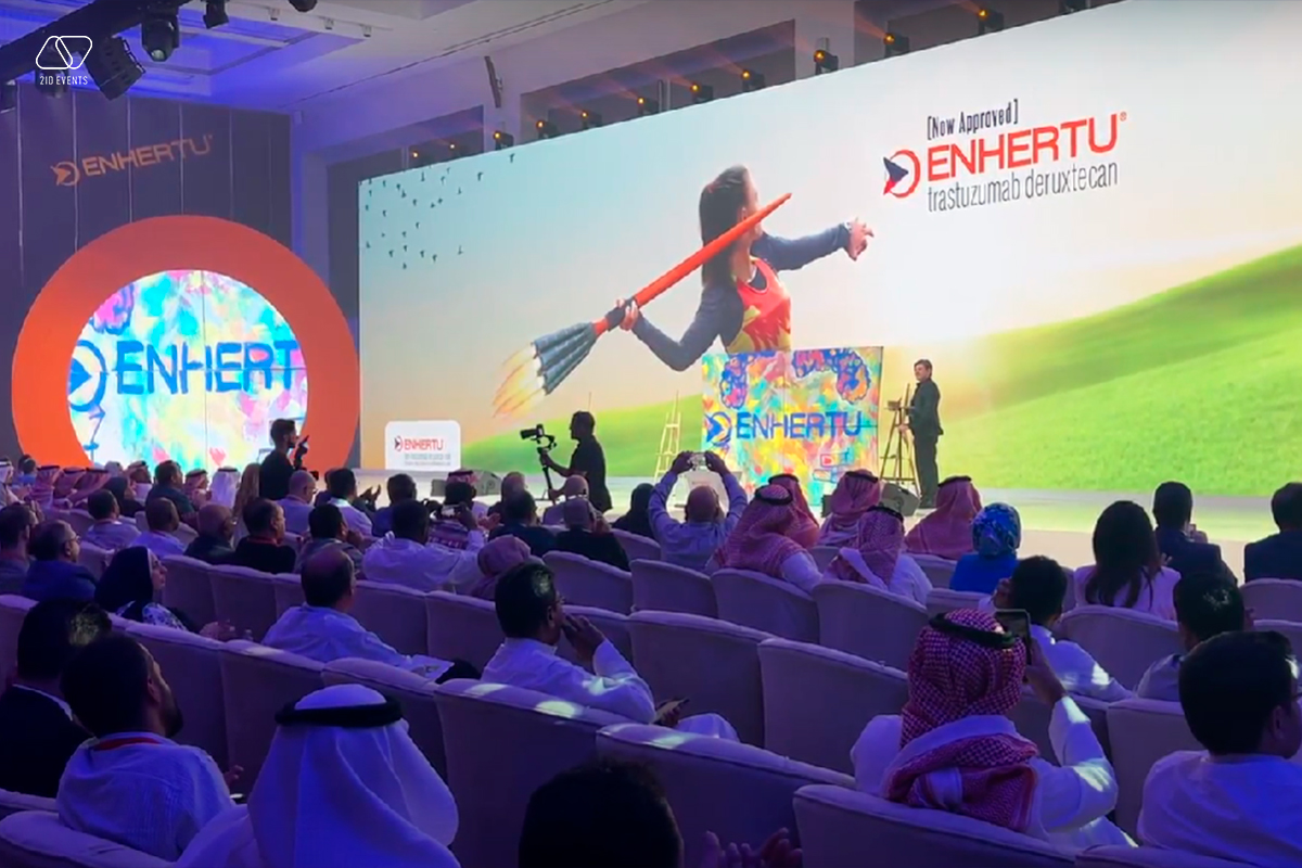 SPLIT PAINTING SHOW FOR THE PRODUCT LAUNCH IN RIYADH SAUDI ARABIA 3 - SPLIT PAINTING SHOW FOR THE PRODUCT LAUNCH IN RIYADH, SAUDI ARABIA