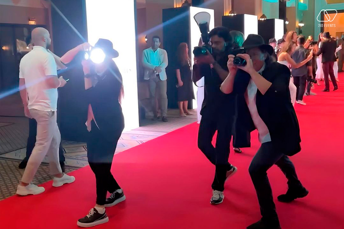 FAKE PAPARAZZI FOR THE PROPERTY LAUNCH FROM 2ID EVENTS 3 - FAKE PAPARAZZI FOR THE PROPERTY LAUNCH FROM 2ID EVENTS